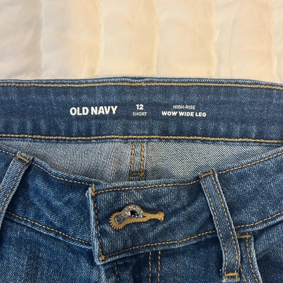 Old Navy Jeans - Picture 2 of 2